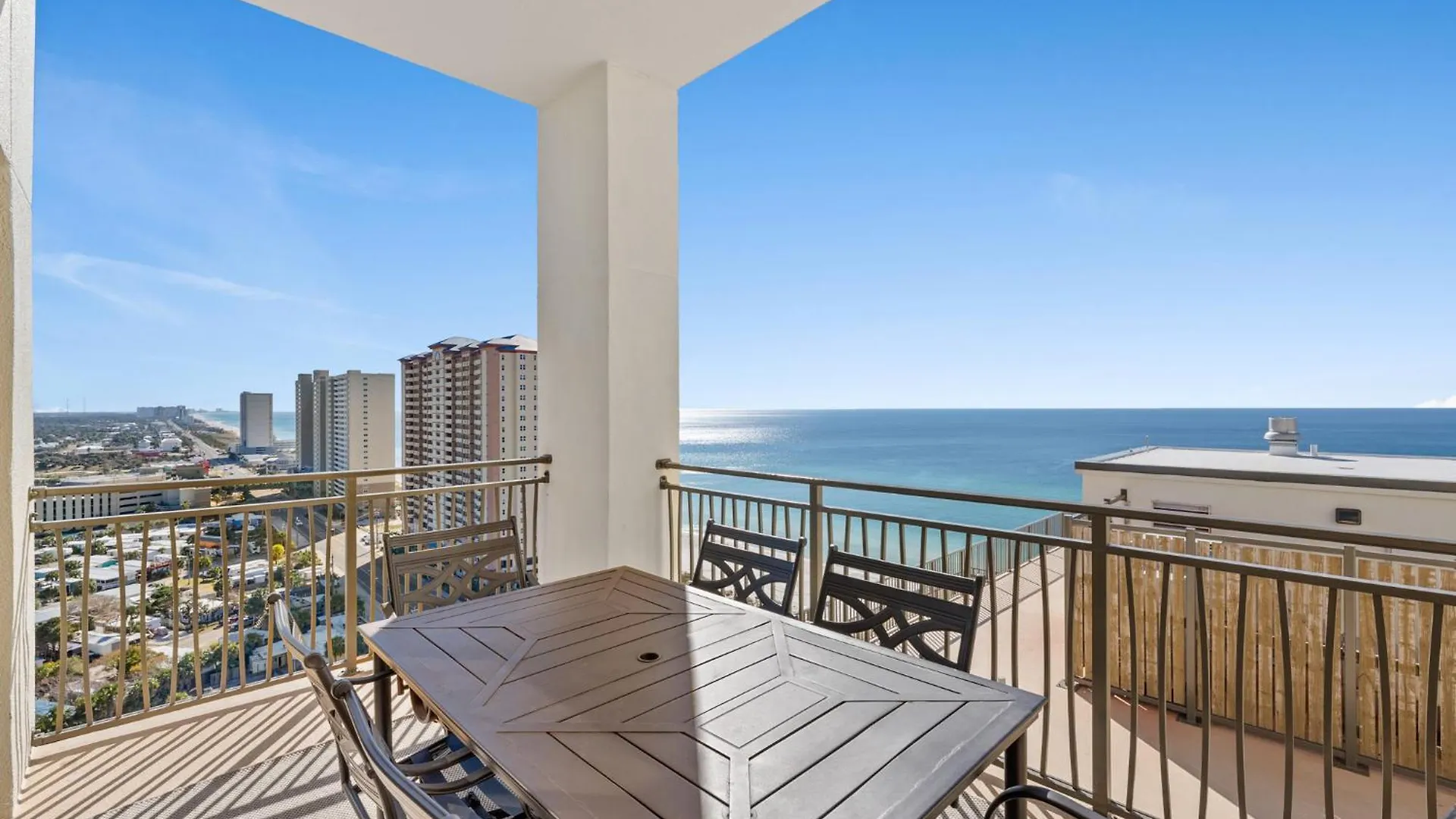 Origin 1706 - Penthouse - Three Bedroom- Stylish Gulf View By Beach Haven Vacation Rentals Panama City Beach Lägenhet